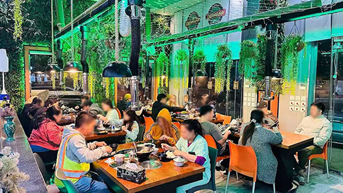 Профессиональное оборудование для приготовления горячих блюд и барбекю для ресторанов ближневосточной кухни.