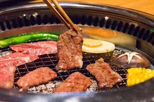 В чем разница между японской и корейской барбекю Барбекю?