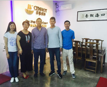 Вьетнамские клиенты посетили нашу компанию-cenhot